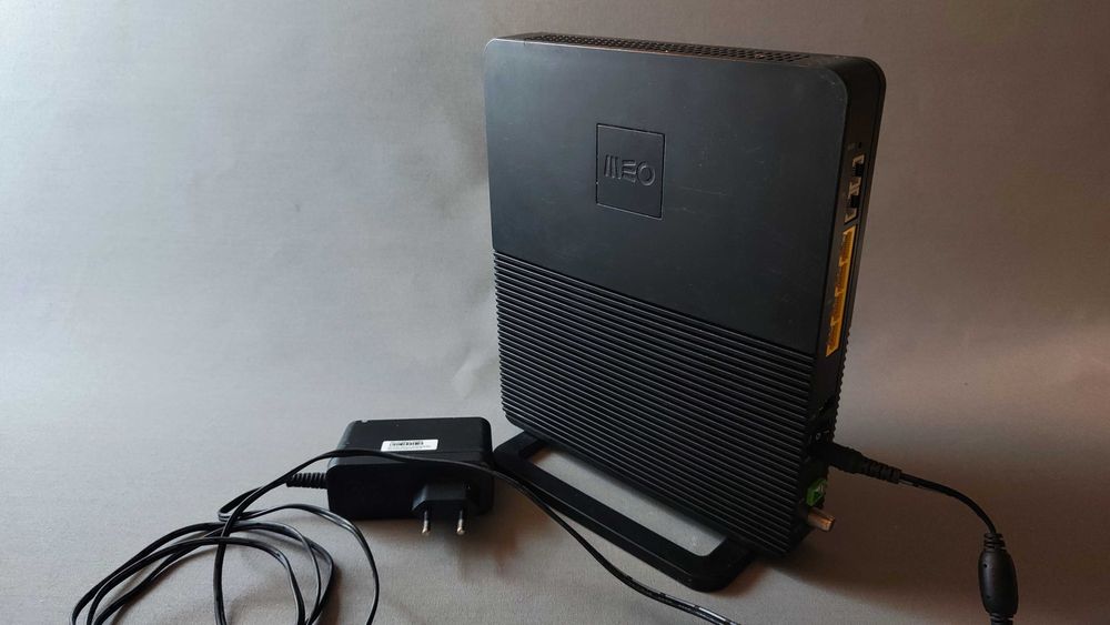 Router MEO FiberGateway GR241AG – Internet de Alta Velocidade (Fibra)
