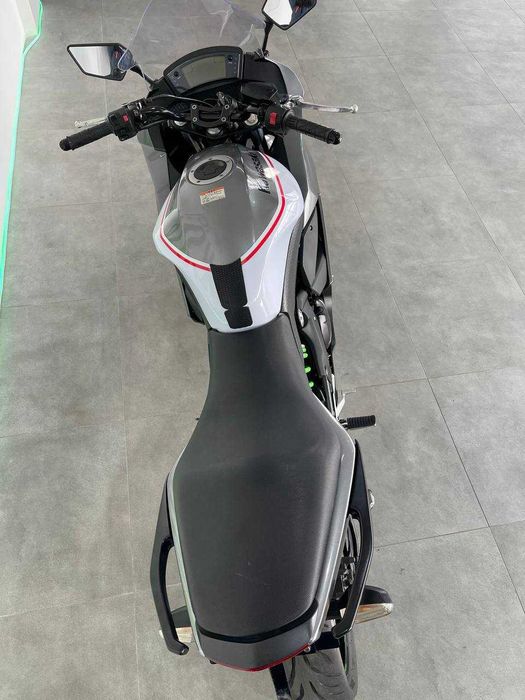 Мотоцикл Kawasaki Ninja 400R