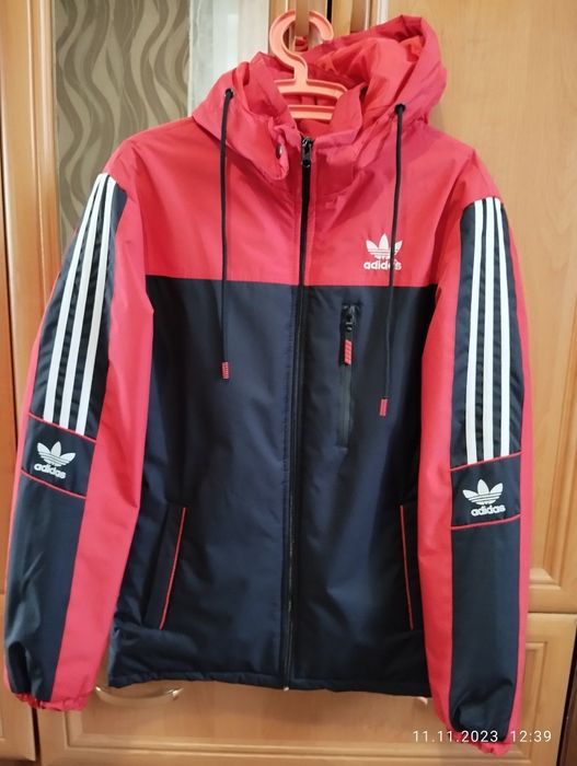 Чоловіча куртка adidas