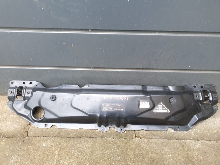 Wzmocnienie pasa przedniego BMW E60 E61  ładne