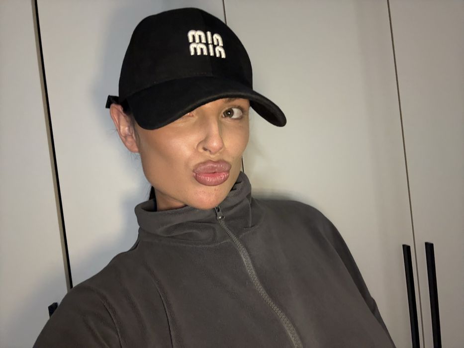 Кепка Miu Miu чорна