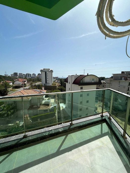 Квартира 1+1 в новом жилом комплексе в окружении сосновых лесов Турция