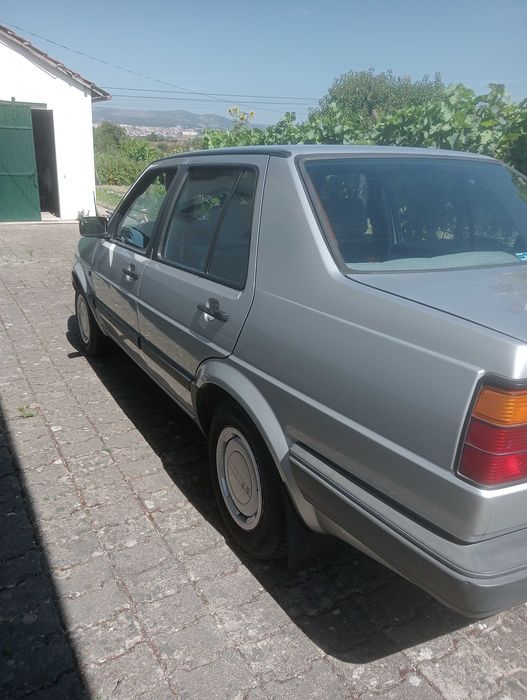 Vk Jettta, em bom estado mecânico, interior e pintura.