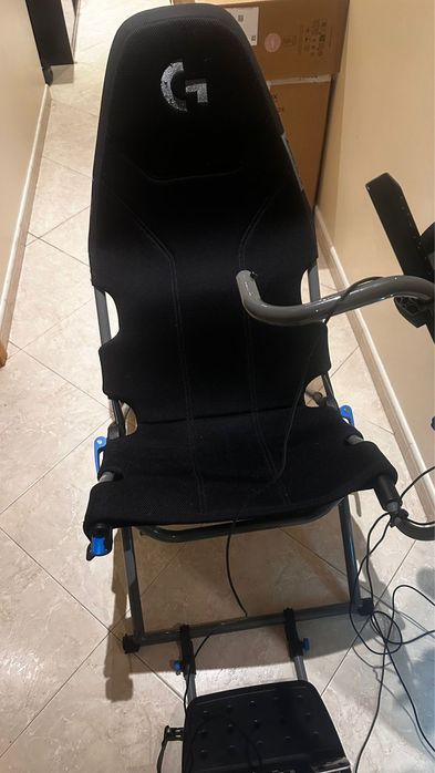 Volante G29 e Playseat Logitech