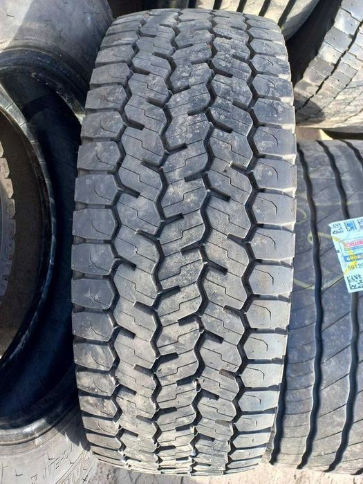 Шина 265/70 R19.5 резина скат тягова, Б/У з Німеччини, до 10 мм,