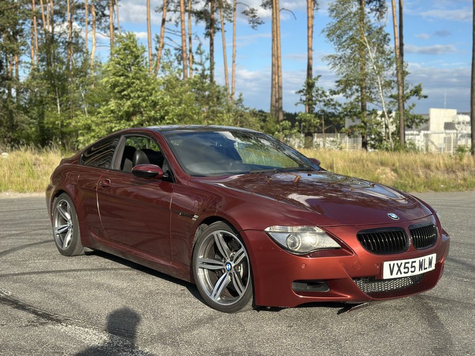 Bmw M6 V10.