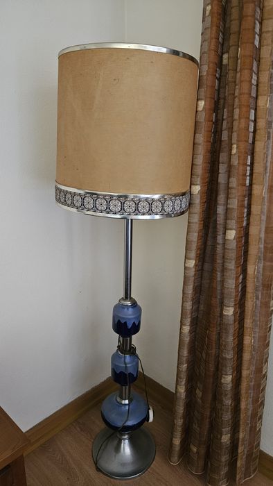 Candeeiro de pé sala