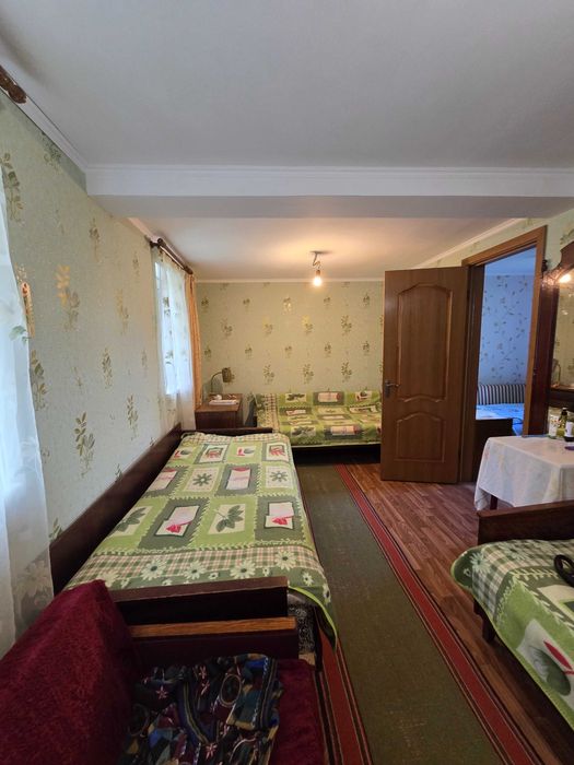 Продам будинок Київська обл Васильківський р-н с Кодаки вул. Гоголя 12