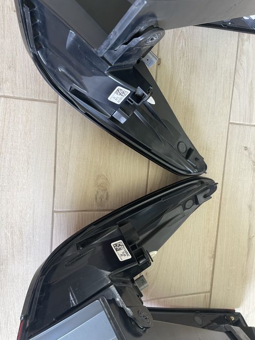 Продам задні фонарі Хонда СРВ гібрид 2021