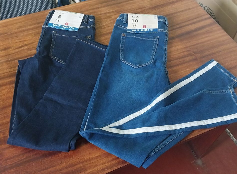 Джинси скіні жіночі