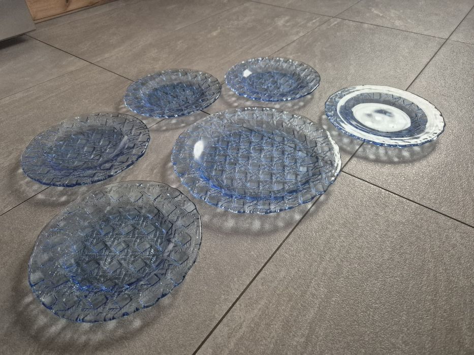 Zestaw talerzy PRL Ząbkowice plecionka kratka koszyczek niebieskie PRL