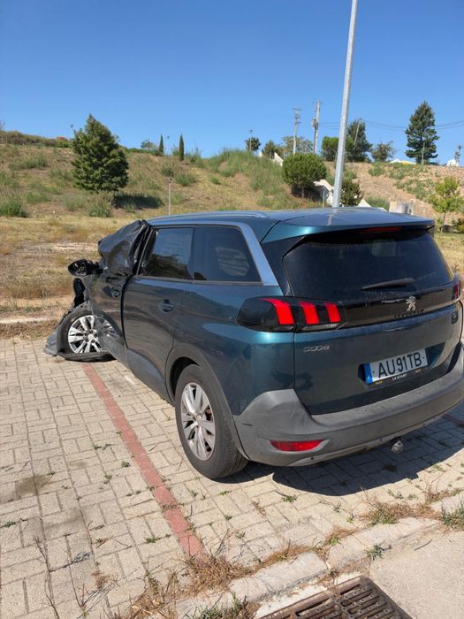 Peugeot 5008 1.6hdi AUT — photo 2