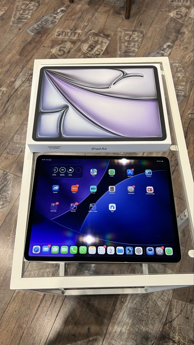 Ipad air 13” M2 jak nowy.