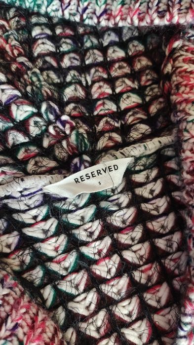 Sweter S kapturem S