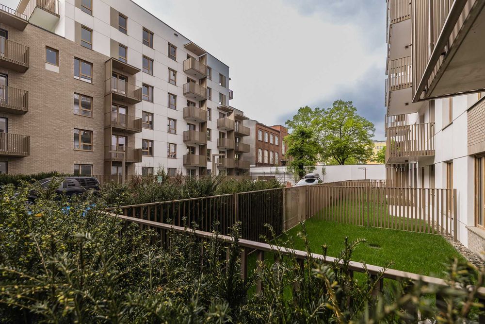 Pokój w mieszkaniu o wysokim standardzie w Centrum, dla studentów UAM, UE, UM