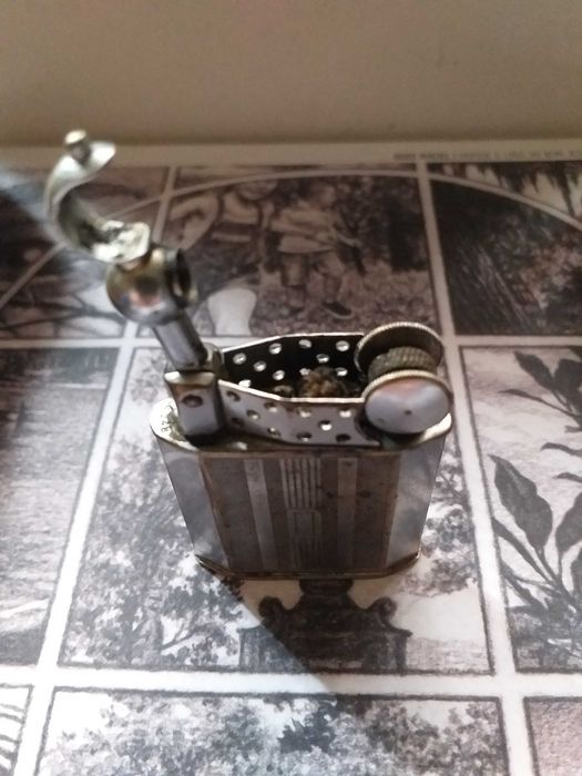 isqueiro RIF vintage