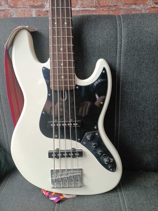 Gitara basowa Marcus Miller Sire 3 mało używana zamiana spraedaż