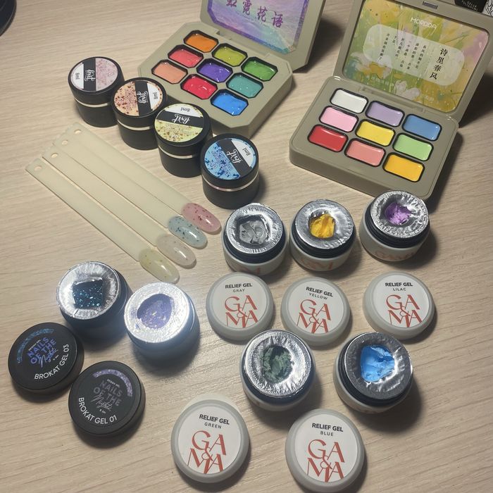 Гель-фарби палітри сухоцвіти гіпс