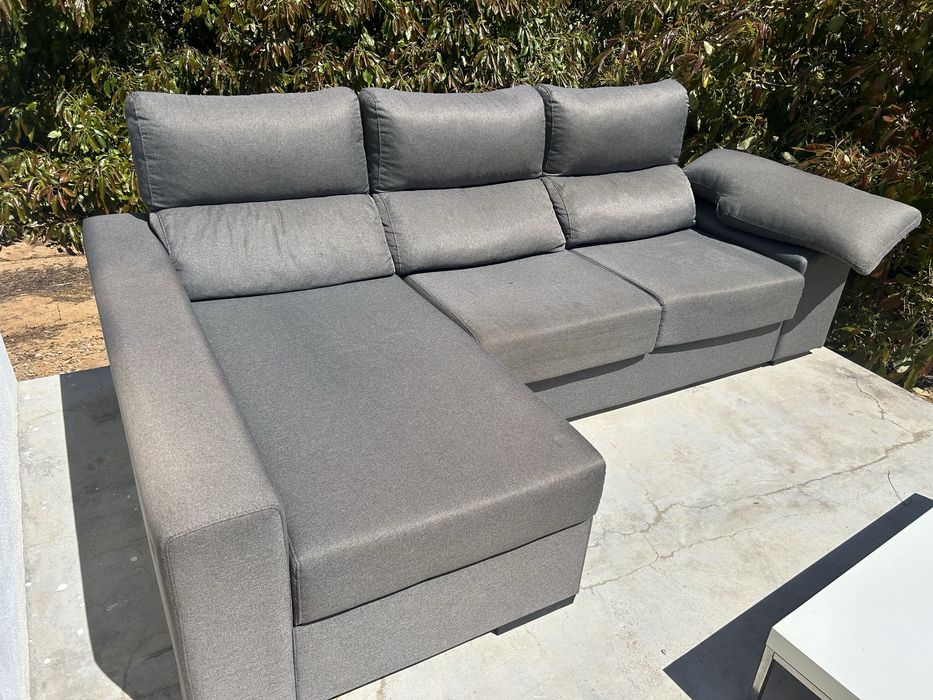 Sofa chaise long cinza