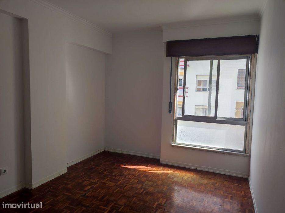 Apartamento T2- 85m Aguálva Sintra