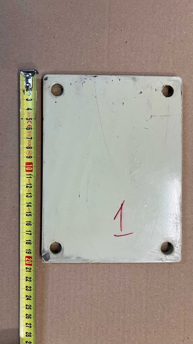 Blachy, marki, stopy montażowe pod słupy stalowe, używane