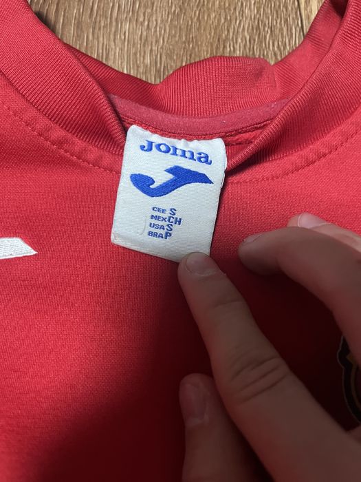 Продам кофту joma