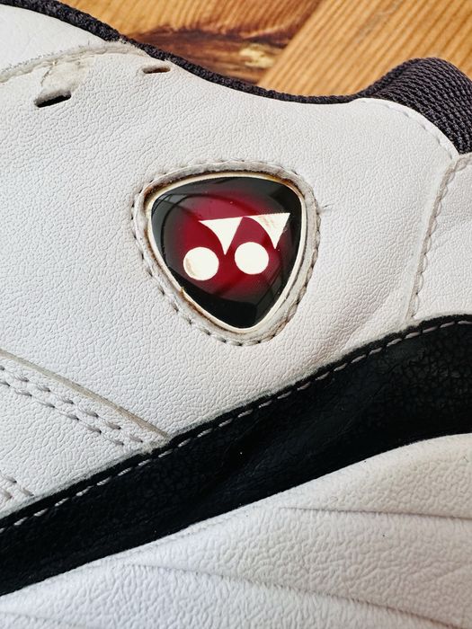 Buty do tenisa Yonex Ergoshape, stan idealny