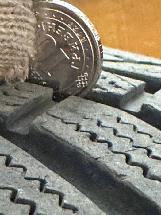 Продам зимовий комплект резини з дисками. 225/65 R17. Hankook.