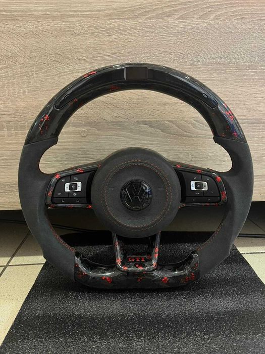 Volante VW Carbono com LED Display | Golf GTI / R (MK5 MK6 MK7 MK8)