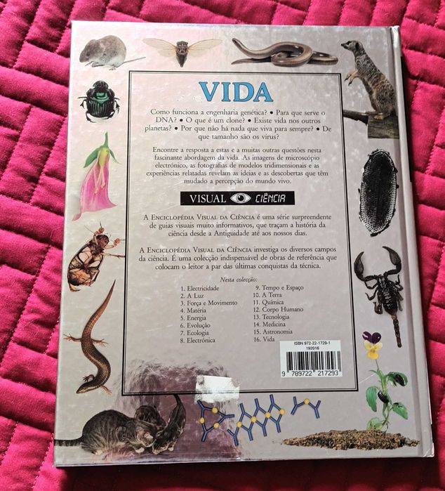 Livro "Vida" - Enciclopédia Visual Ciência