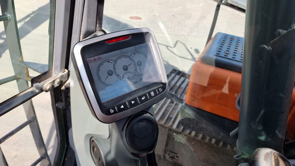 Экскаватор Doosan DX 140 LC 2020