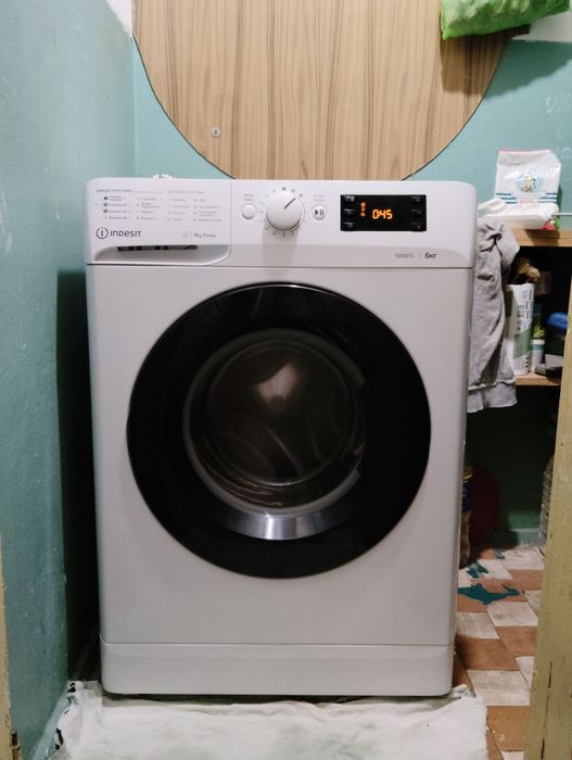 Стиральная машина INDESIT OMTWSE 61051 WK UA