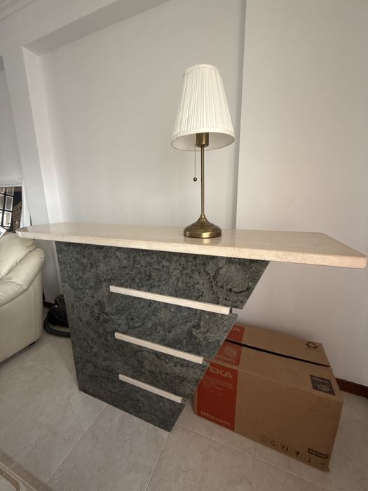 Mesa de bar em otimo estado