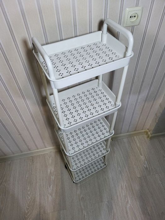 Полочки на колёсиках. Этажерка. Полички на колесах. Етажерка. Стелаж