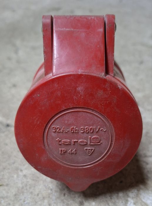 Gniazdo siłowe 16A lub 32A