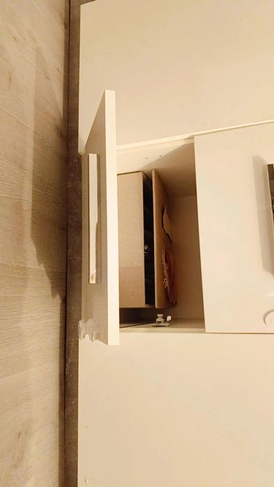 Móvel sala com zona para livros