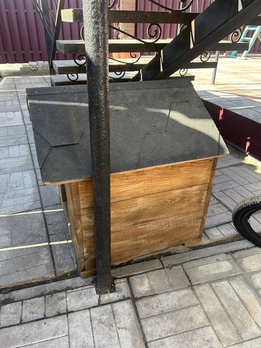 Собача буда утеплена