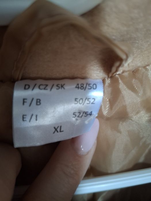 Śliczny milusi płaszczyk roz.48/50