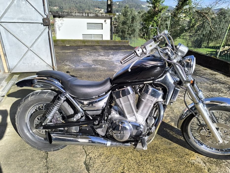 Mota choper   de garagem