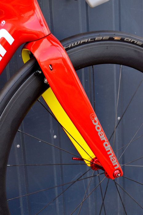 Czasowy BOARDMAN ELITE AIR TT 9.0 Ultegra M stożki carbon Dura-ace