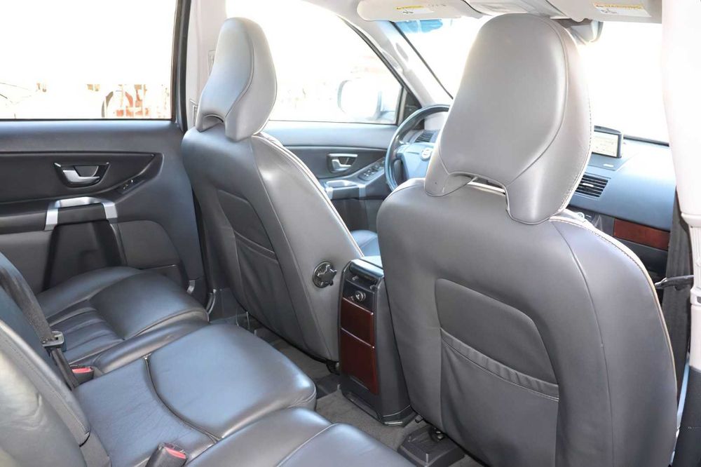 Volvo XC90      2013