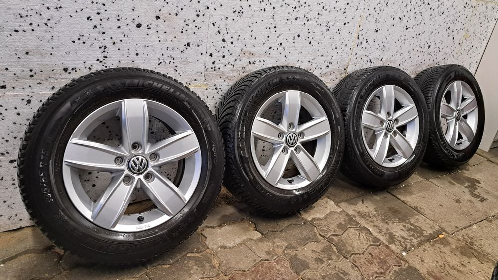Alufelgi Vw  5x112  15 195/65 Zimowe ET43 6J  Audi A4 Passat B8 B5