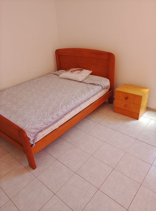 Casa T0+1 para arrendar