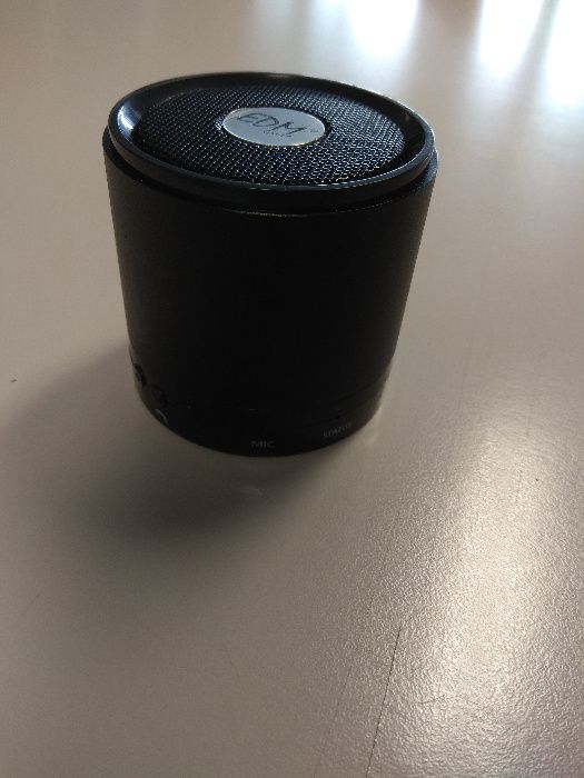 Mini Coluna de Som Bluetooth 3W (mãos livres) - bateria 400 mAh (NOVA)