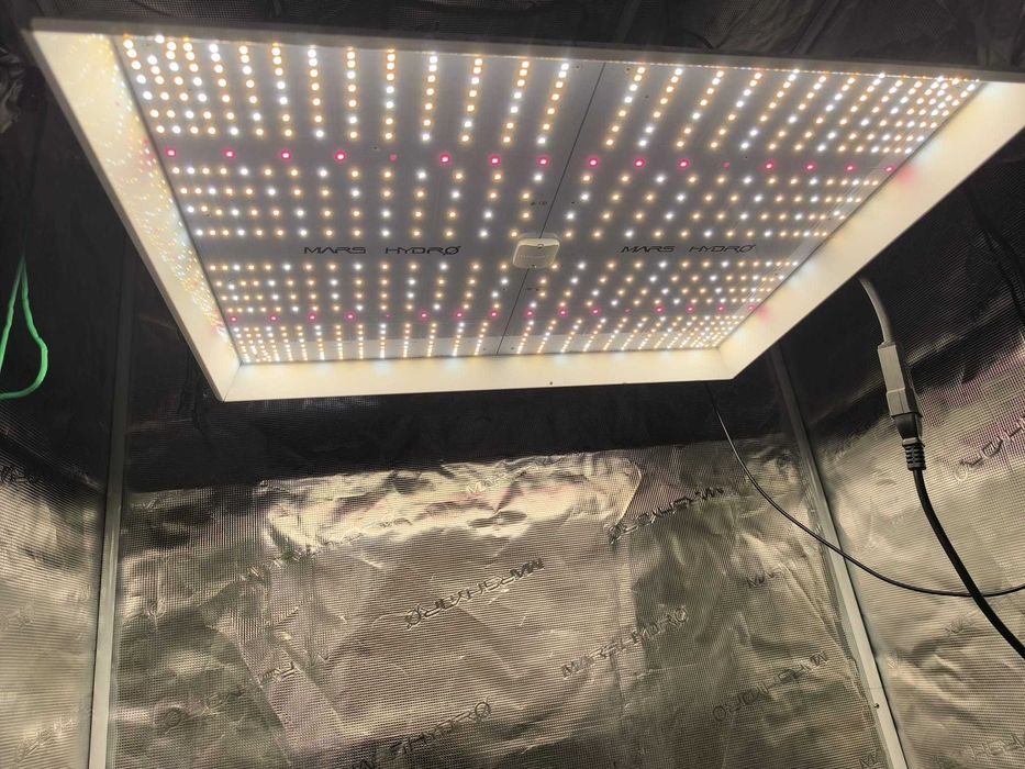 Kit Completo Mars Hydro - Tenda de Cultivo 1mx1mx1.8m + Led 300W + Extrator de ar c/ Filtro de Carbono e Termostato e muito mais