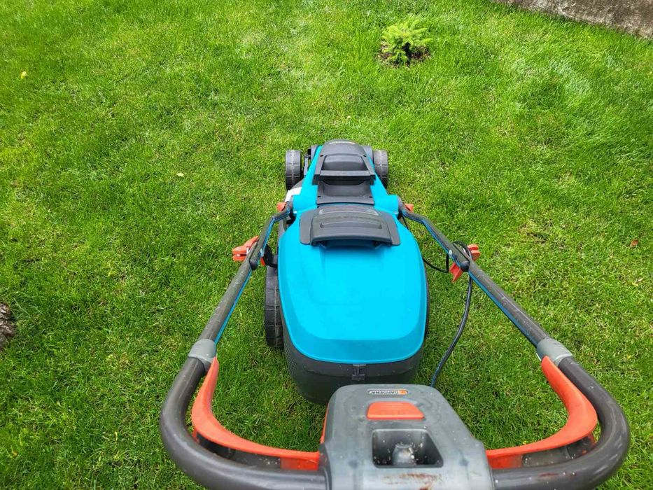 Газонокосарки великі і малі