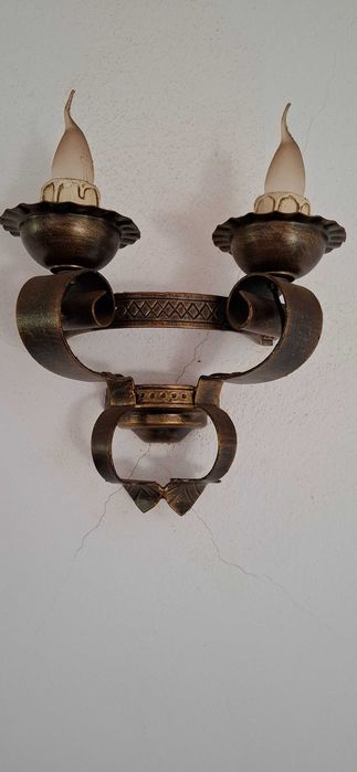 Lote 16 candeeiros em ferro forjado (5 teto + 11 parede)
