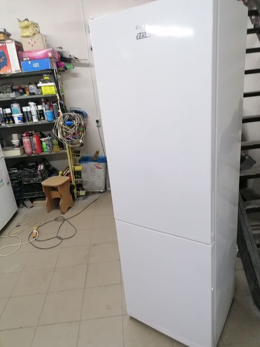 Холодильник. ДОСТАВКА. .