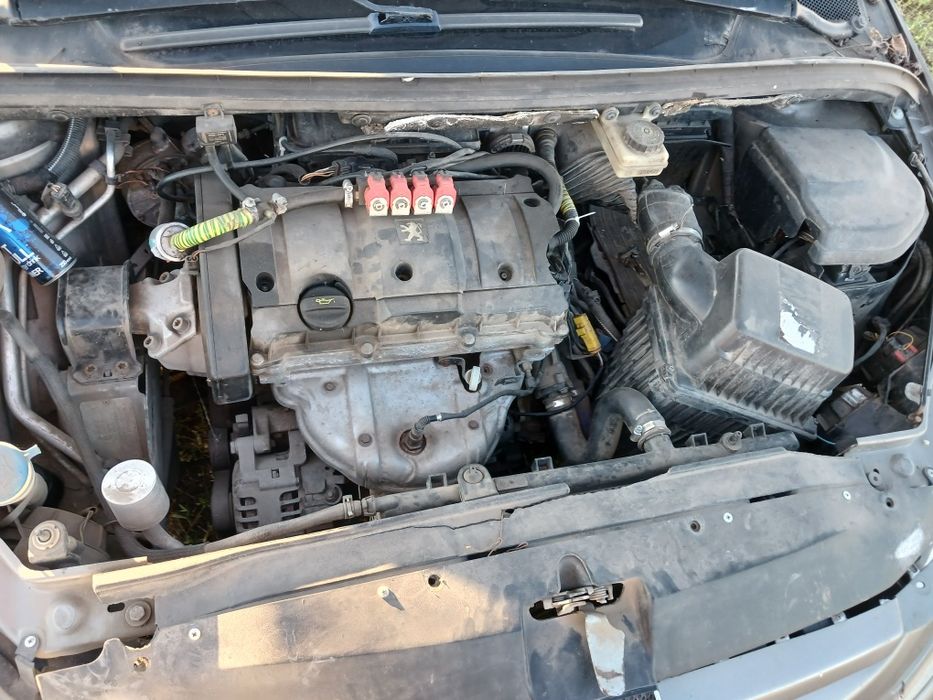 Мотор 1.6 бензин пежо 307 Peugeot citroen