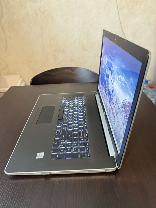 HP 17-by2075cl Touch/ i5-10210U/ 16GB/ 1TB SSD/ Відмінний стан